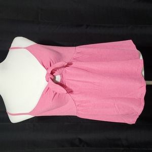 Pink tank with bow